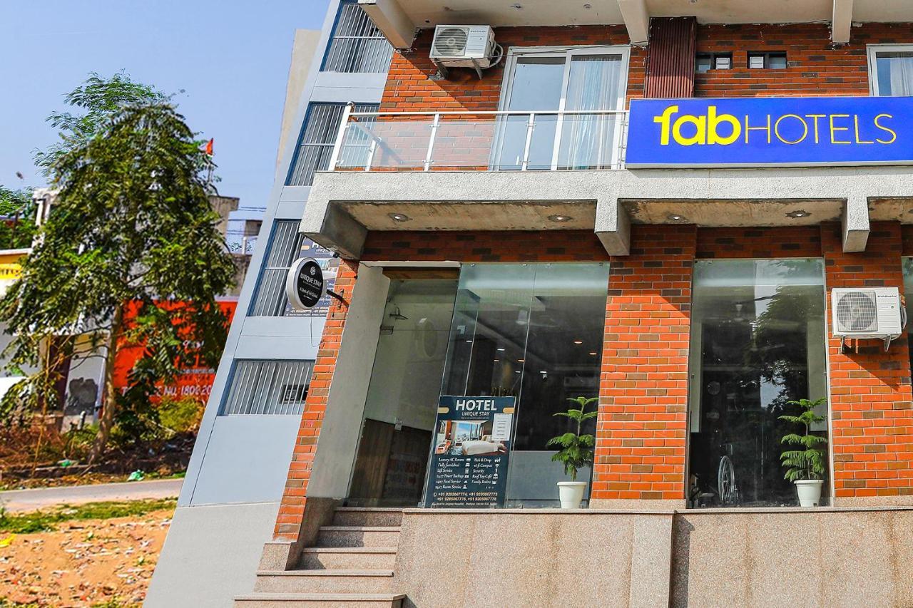 Fabhotel Unique Stay Noida Exterior foto