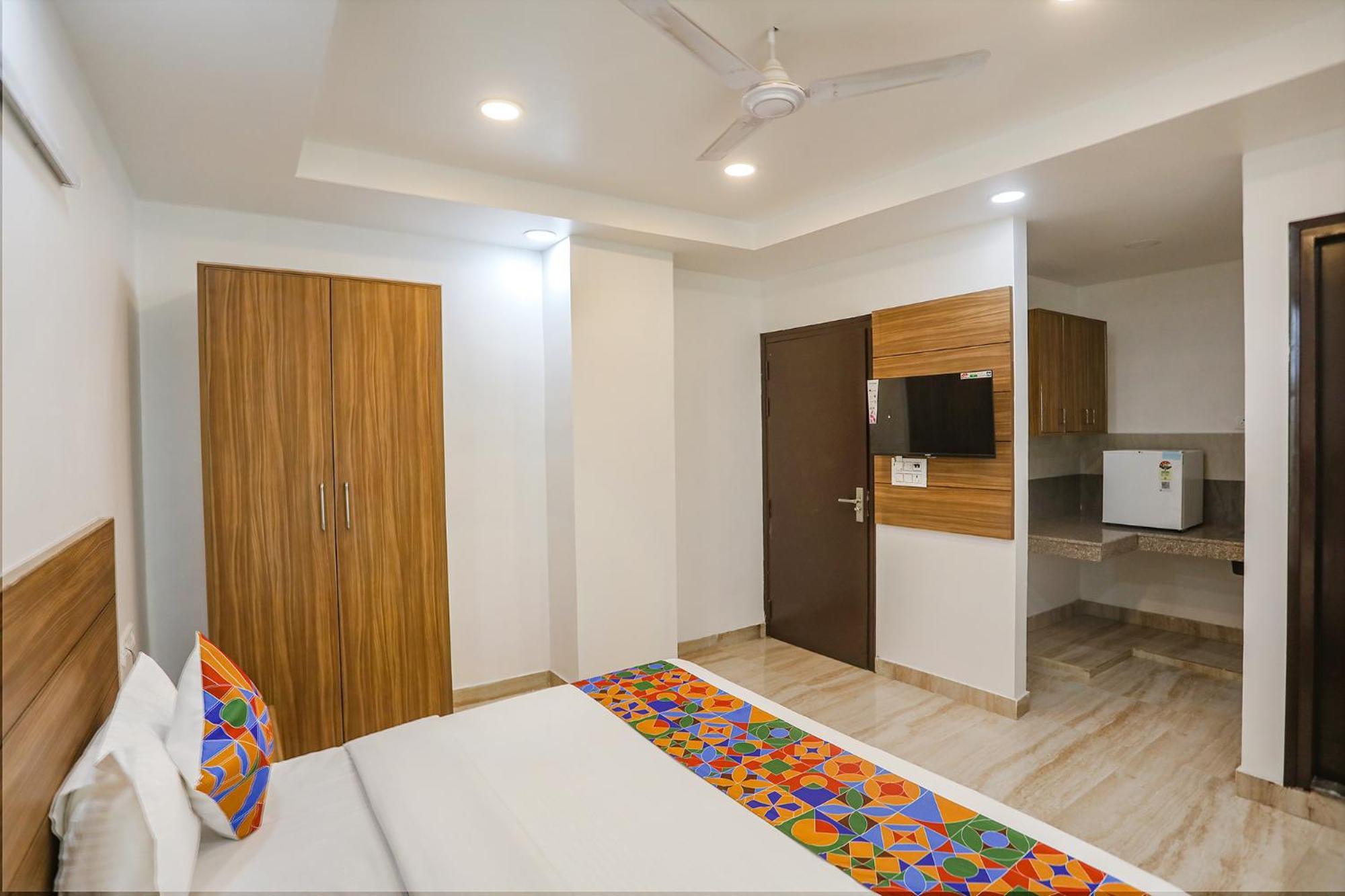 Fabhotel Unique Stay Noida Exterior foto
