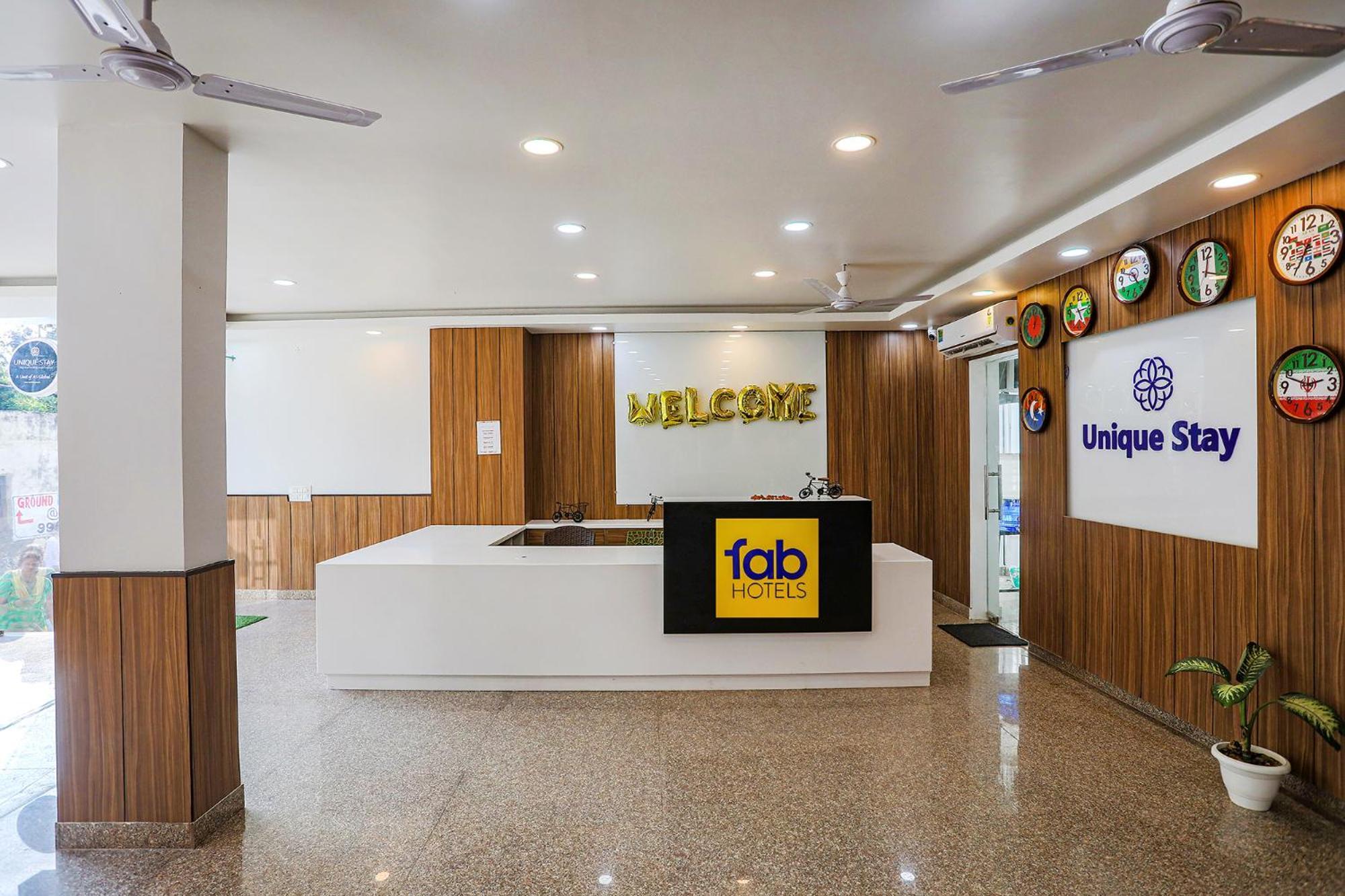 Fabhotel Unique Stay Noida Exterior foto