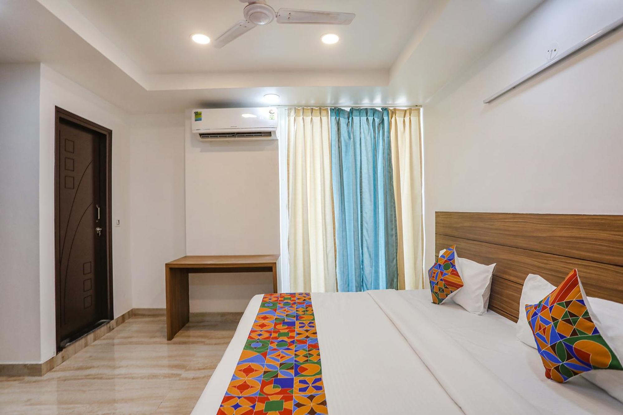 Fabhotel Unique Stay Noida Exterior foto