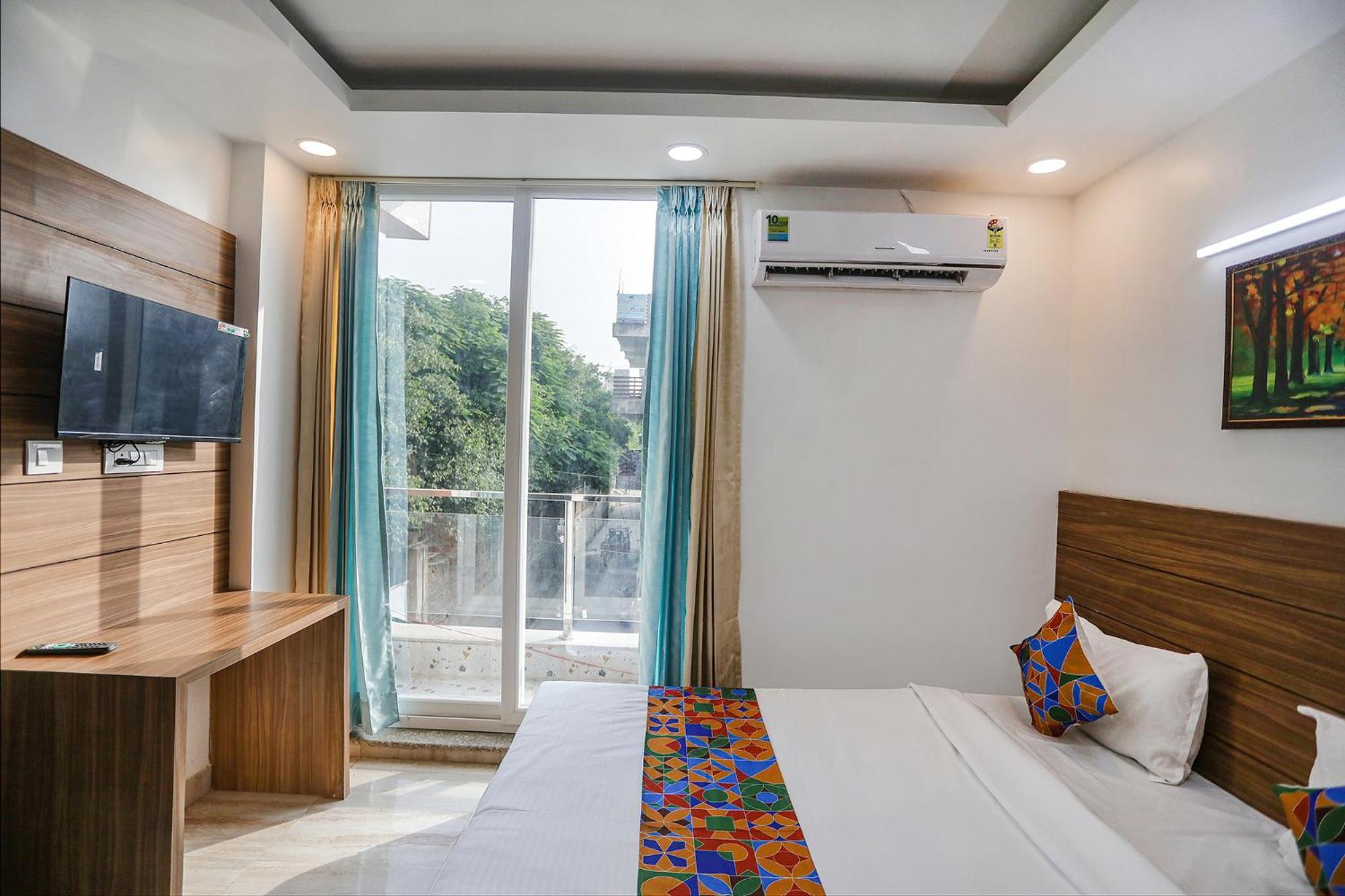 Fabhotel Unique Stay Noida Exterior foto